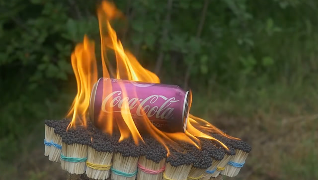 15000根火柴加热一瓶可乐会是什么结果?画面是这样的!