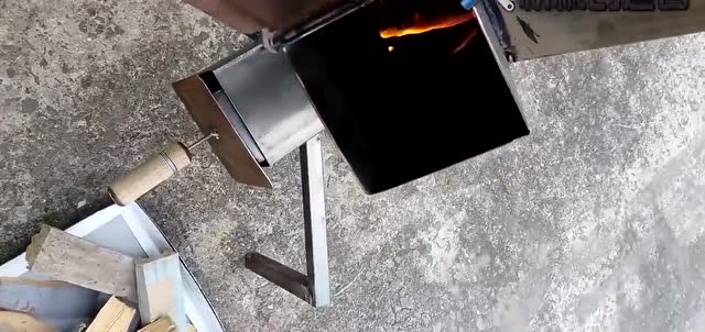 牛人用方管制作炉子,这样的炉子太实用,简单方便