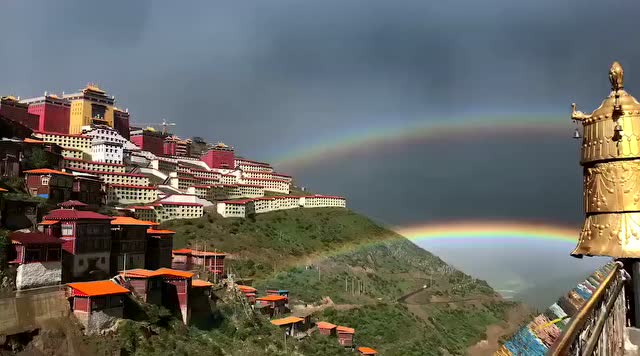 西藏彩虹与寺庙