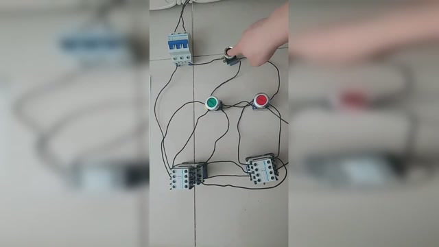 正反转双重互锁电路,附电路图