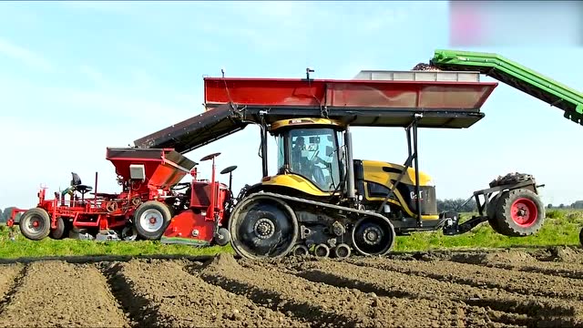 看完美国的大型农业机械,才知道有多么先进,看着都过瘾!