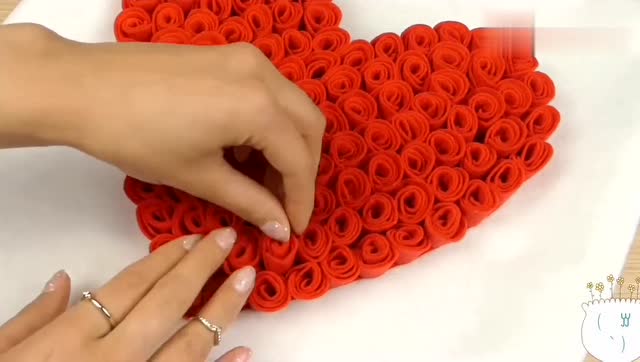 自制不织布爱心枕套,美美的不织布玫瑰花枕套