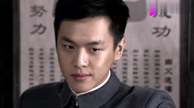 雳剑:部下提了一个意见,严颂声拒绝了,一切都在运筹帷幄之中!