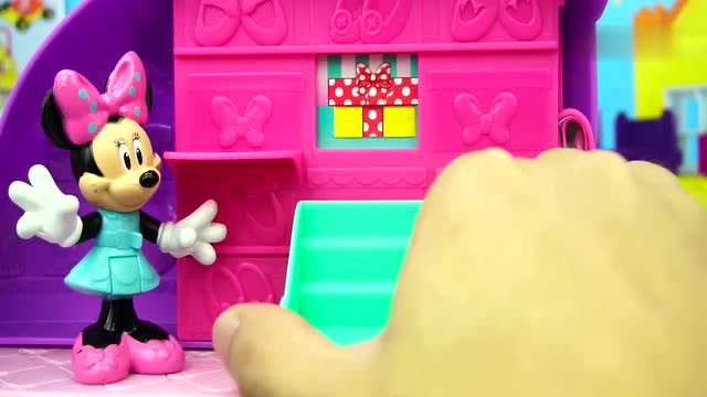 米妮和黛西逛商场,米奇妙妙屋儿童过家家玩具,超有趣的