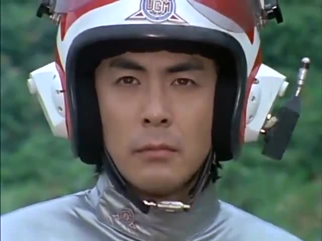 爱迪奥特曼28爱迪vs宇宙鲨鱼怪兽扎奇拉季鸟怪兽巴鲁