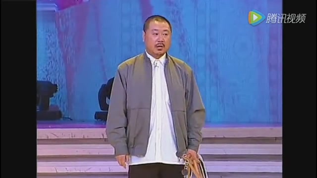 小品卖拐三部曲《卖车》范伟学赵本山卖拐 拐没卖掉又被忽悠!