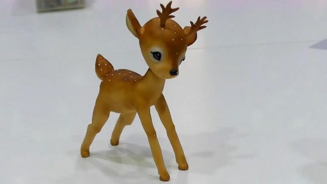 圣诞节快到了,拿出橡皮泥,制作一个可爱的圣诞鹿吧
