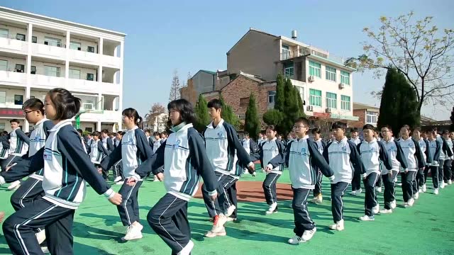 金清三中跑操视频