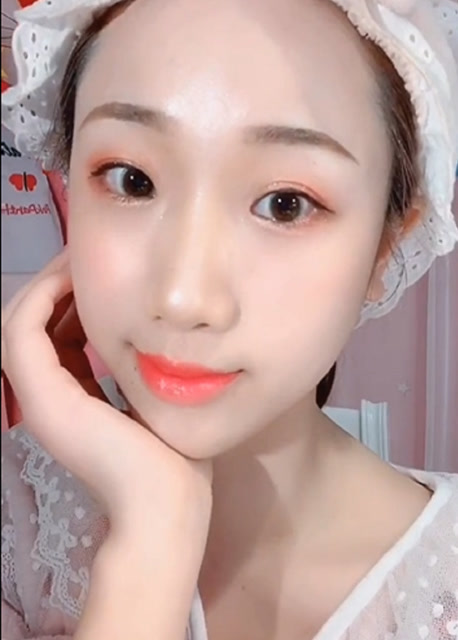 学生,化淡妆,明智的选择,清新,脱俗