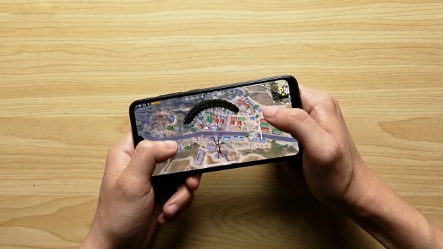 用小米play吃鸡是种什么体验?讲真,这性能让我有些失望!