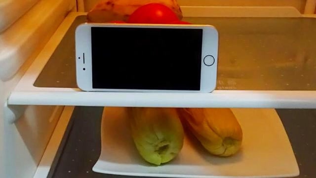 把手机放冰箱1分钟,没想到还有这个妙用