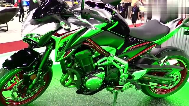 川崎最热销车型,2019款川崎忍者z900 abs,绿黑搭配妖气十足