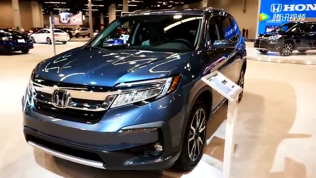 车展实拍,2019款本田飞行员 touring awd实车展示