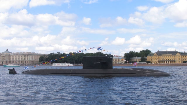 俄罗斯677型拉达级:比基洛级更静的单壳体常规潜艇