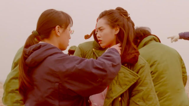 重温经典,大话西游拍摄花絮,穿军大衣的紫霞