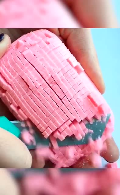 这样用刀割肥皂,看着真是好爽