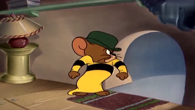 猫和老鼠:你要记住,穿上这身衣服你就没事了!