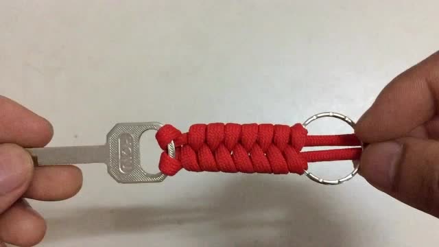 红绳编钥匙扣的编法图片