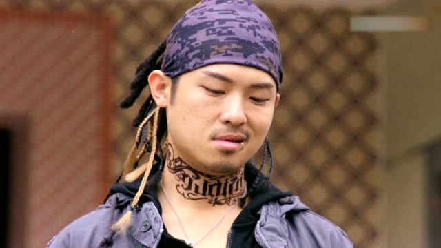 铁探:这么巧山狗他们的新窝点就在晴晴新家的隔壁