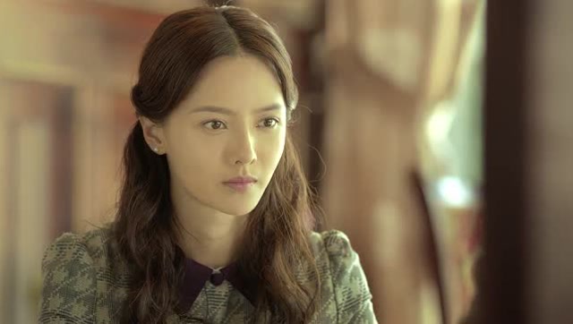 美女爱英雄,为了帮男子除掉顾虑,美女露出铁血的一面