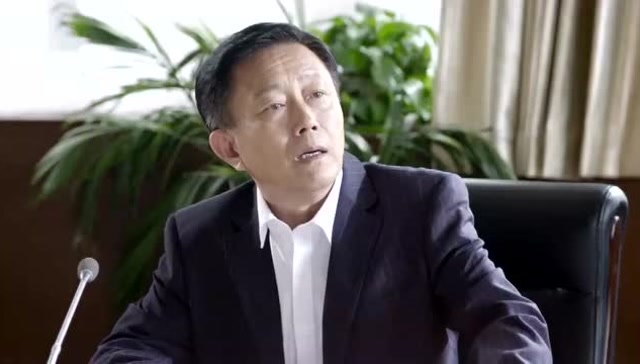 杨家旗自己去找了上司,说自己实在没有办法,解决不了