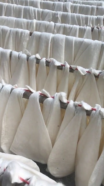 你知道吗蚕丝被是可以晒的但是不要长时间暴晒哦