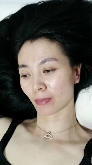 43岁阿姨素颜经历了岁月洗礼