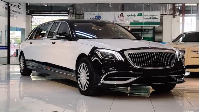 1000万的奔驰迈巴赫s600加长版豪车,按下钥匙坐进老板座心动了