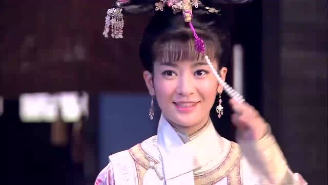 倾城绝恋:美璃入乡随俗学走路,竟不断跌倒闹笑话,场面相当滑稽