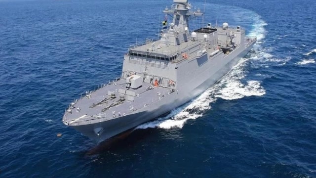 布雷舰担任近海峡水封锁任务,隐蔽性较差这是一个极大的缺点