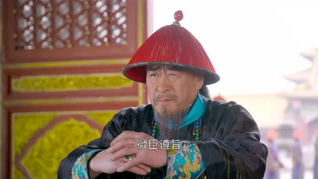 韦小宝看的眼睛都值了,索大人说他看哪个好玩,只管拿就是了!