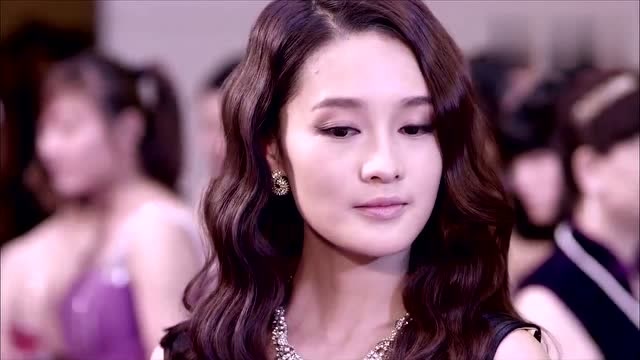 千金归来:赵真真穿着礼服参加晚宴,渣男潘伟森眼睛都直了