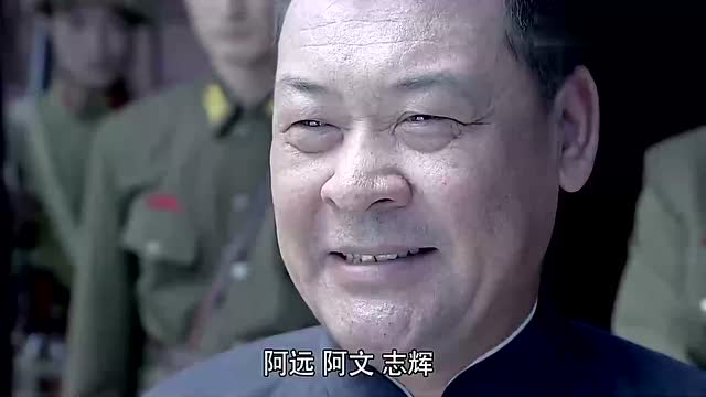 雪豹坚强岁月:周老先生被挟持,为断他们念处,从城门跳下