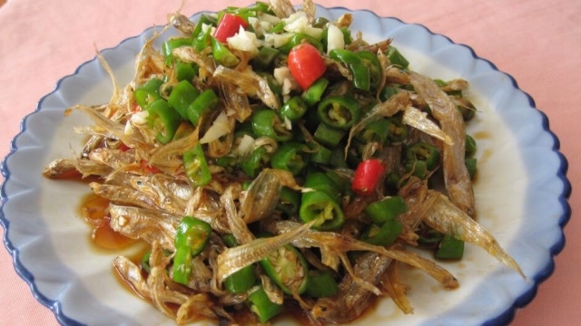 干巴鱼炒辣椒,微山湖渔家下饭小菜,香辣过瘾,越辣越带劲