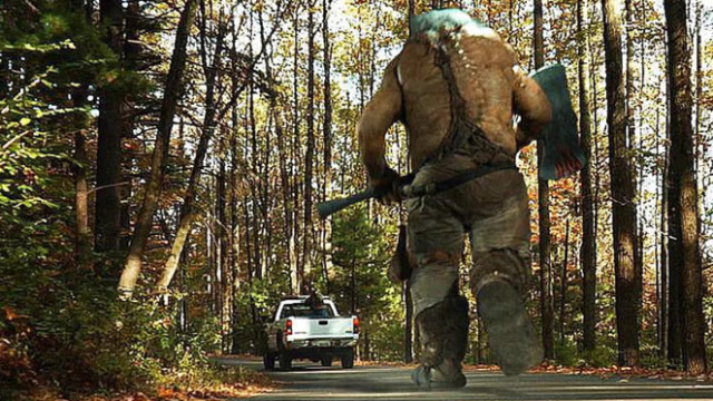 50米高的利斧巨人,把人类当成猪一样圈养,只是为了供自己吃喝