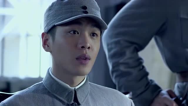 雪豹坚强岁月第31集国军想要收编八路卫国巧舌善辨将其反驳