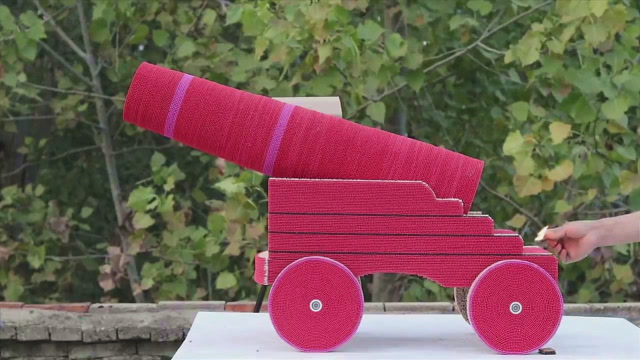 老外用120000根火柴制成大炮,点燃的一刻,才是震撼的开始!