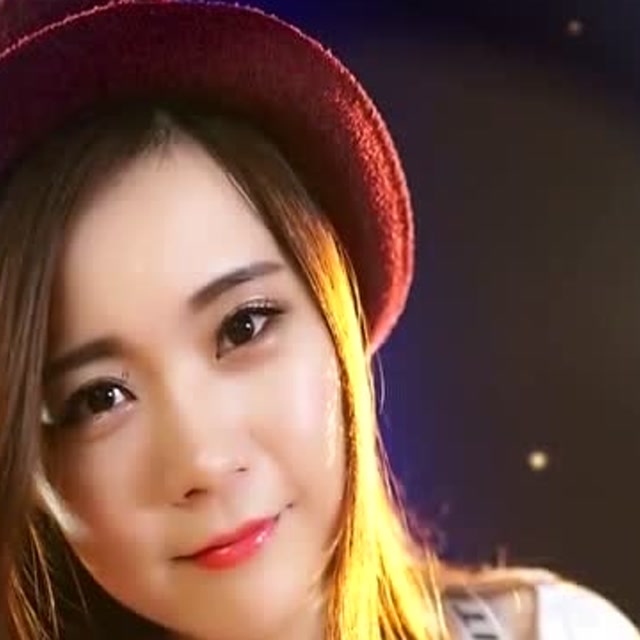 亮声演唱《天才白痴梦》粤语版,很有实力的网红女歌手