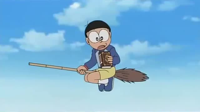 《哆啦a梦》大雄骑着扫把在天上飞起来了,成为了一名魔法师!
