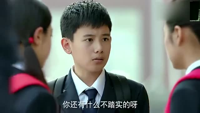 小别离:张小宇终于对着后妈姐姐开口叫了声妈,后妈姐姐喜极而泣