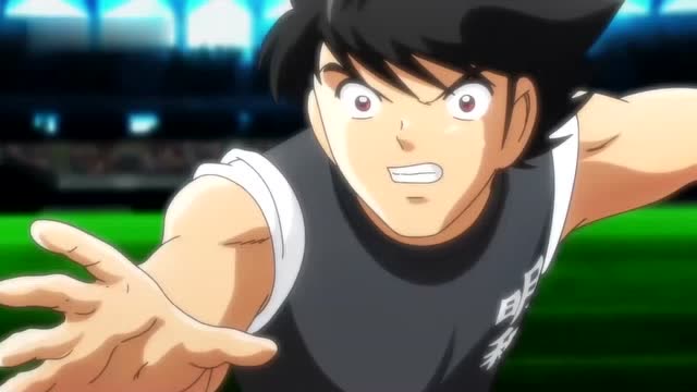 足球小将:来生接到传球,若岛津反应迅速,直接把球拦了下来