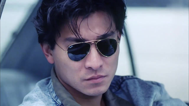 墨镜一戴,谁都不爱,华仔又开始犯事了