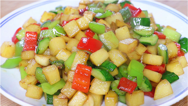 黄瓜土豆这样做太好吃了,做好拿来招待客人,比吃肉还过瘾,真香