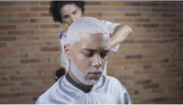 奶奶灰板寸头果然就是这么帅气