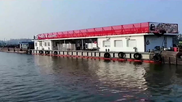 船上的生活用水从哪来?带你看看水上加油站