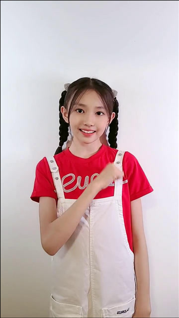 到了,宋小睿《爸爸您辛苦啦》手势舞学起来,送一份礼物给最好的爸爸!