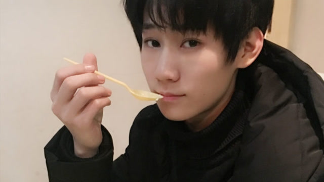 时代少年团干饭组吃相有多下饭张真源坦言一次能吃5碗饭