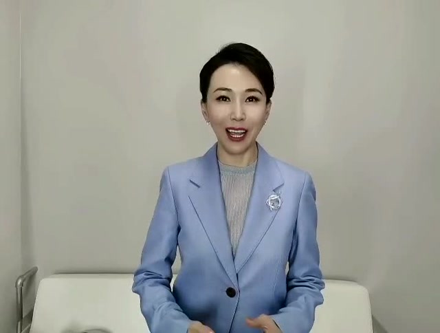 中央电视台戏曲频道主持人,一级播音员,上线吧华彩少年制作人董艺为王