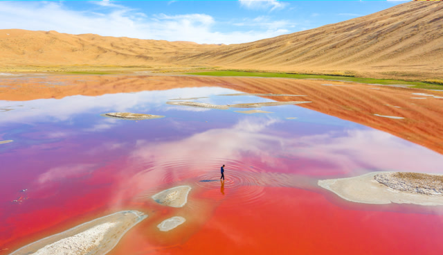 打卡地推荐——巴丹吉林沙漠"红海子"