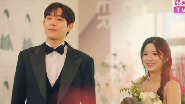 《顶楼三》露娜锡勋同台演出 郎才女貌 锡京也改变了很多做回了没心的